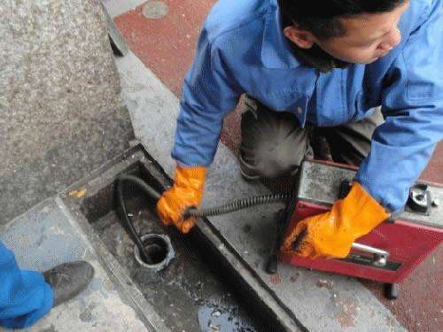 杜集疏通下水道